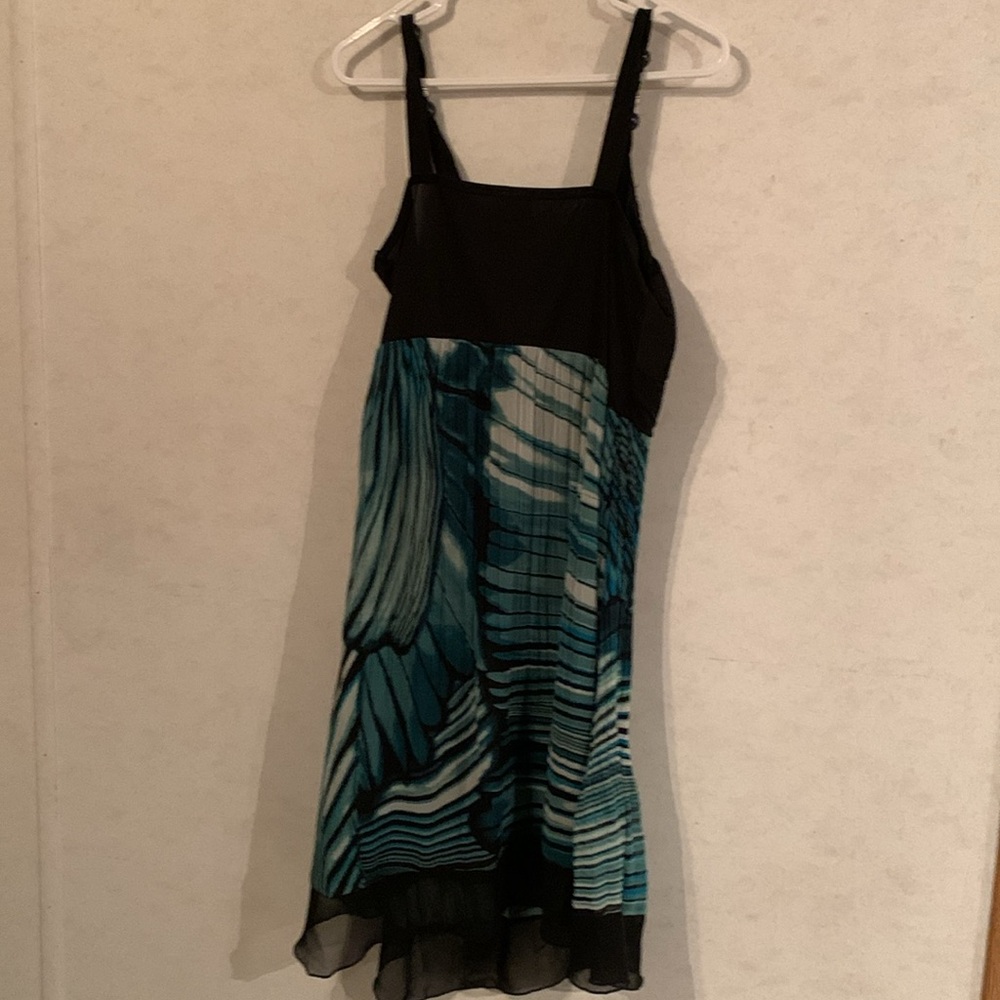 Beautiful and flowy point zero brand dress - Picture 6 of 7